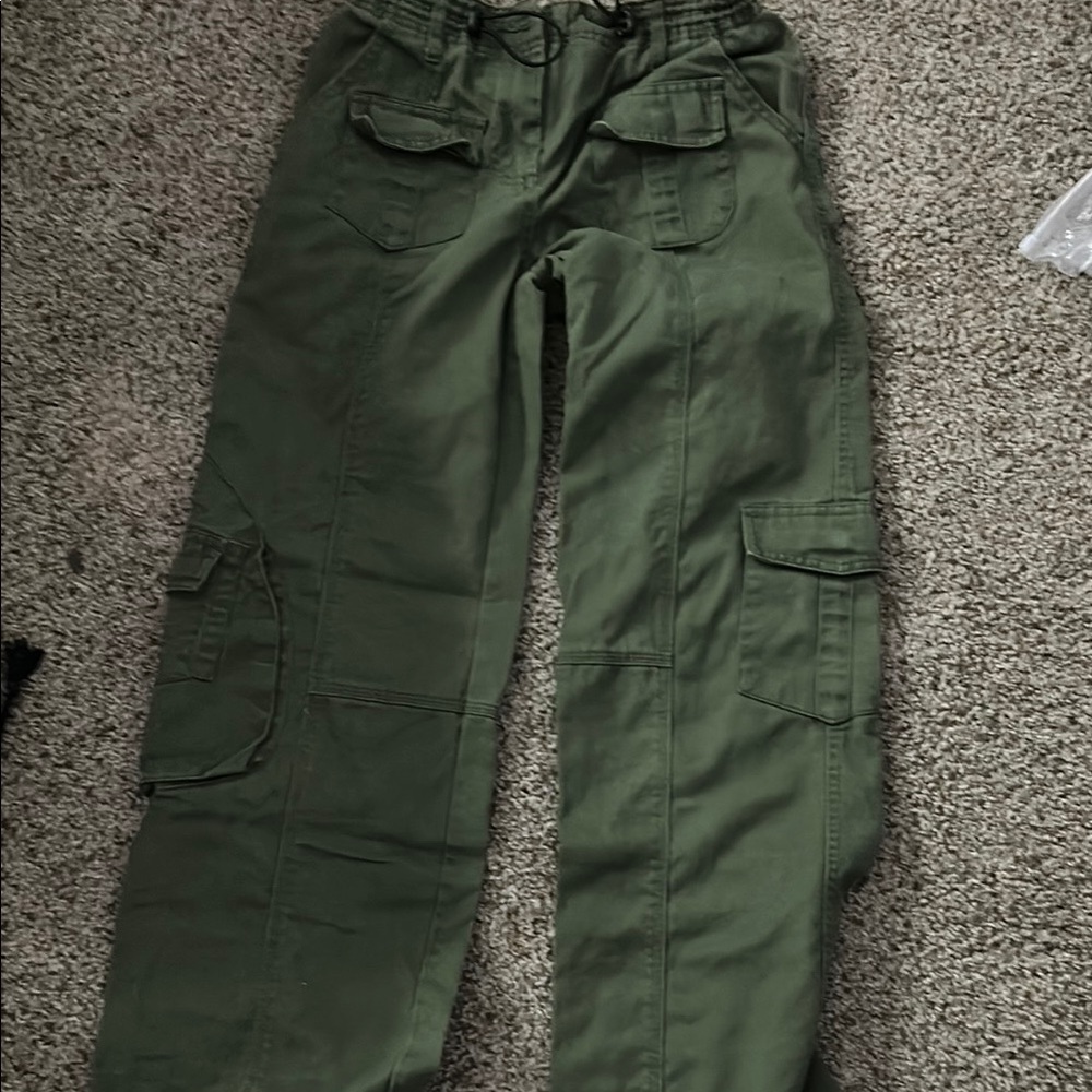 Brandy Melville Green Cargo Pants